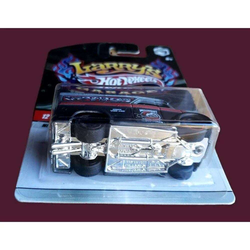 2009 Hot Wheels DAIRY DELIVERY Larry's Garage Metalflake Matte Black 12/20 1:64